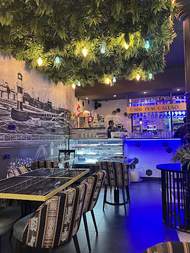EL PUERTO CHIM PUM CALLAO — restaurants